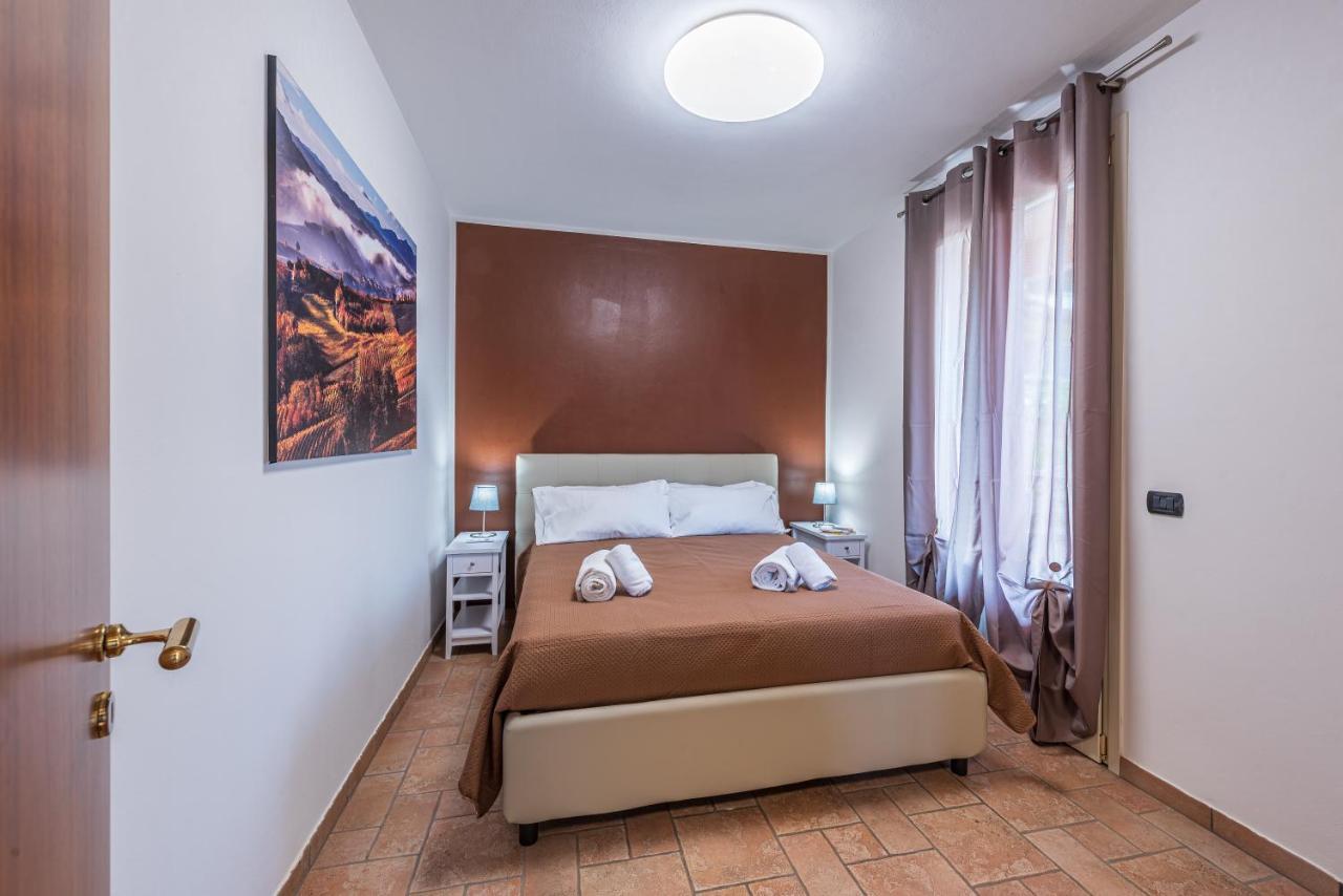 Villa Cornelia , Entire Villa With Private Pool Corneliano d'Alba ภายนอก รูปภาพ