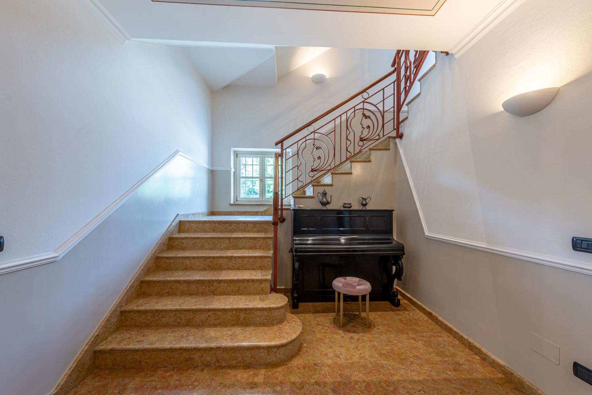 Villa Cornelia , Entire Villa With Private Pool Corneliano d'Alba ภายนอก รูปภาพ